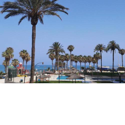 ALOHA BEACH ESTUDIO NUEVO JACUZZI FRENTE AL MAR