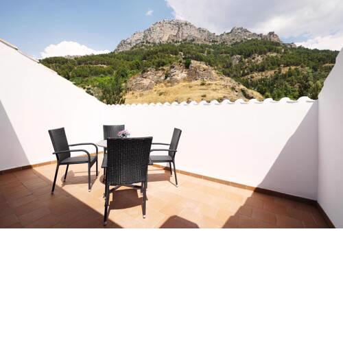Alojamiento Castillo La Yedra
