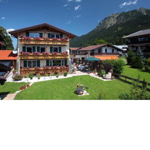 Alpenflair Ferienwohnungen Gästehaus Tepferdt