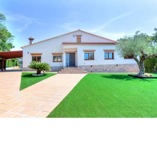 Alquiler villa con piscina montesa