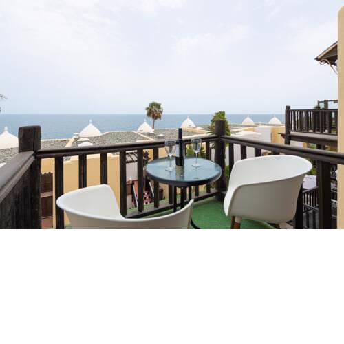 Altamar 52 with terrace and swimmimng pool