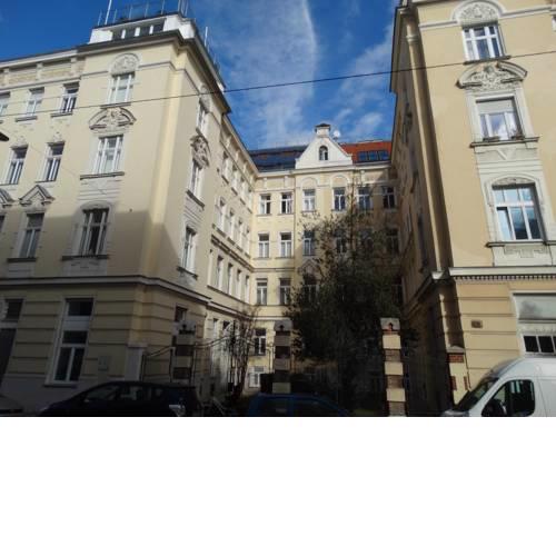 Altbau-Garconniere