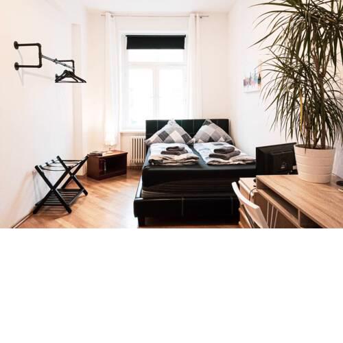 Altbau mit Charme in der Südvorstadt - Balkon, Frühstück & Netflix