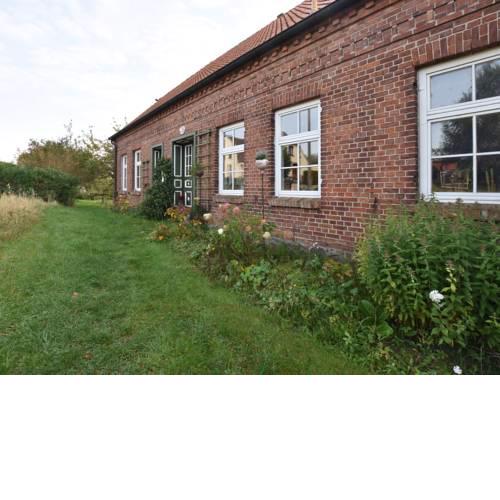 Cozy Apartment in Behmkenhagen with Terrace