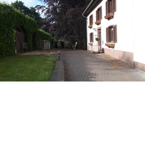 Altes, renoviertes Forsthaus in Alleinlage