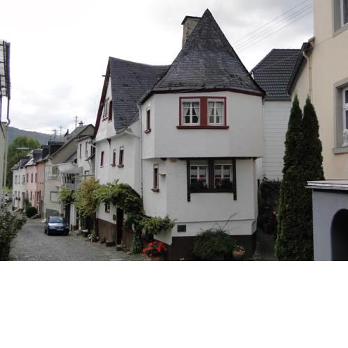 Altes Spitzhaus an der Goldroul