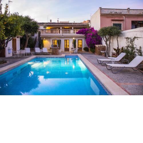 Alzina Living, Villa Sant Josep. Rural villa, privacy and chill in Palma.