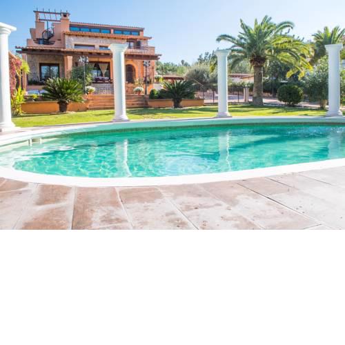 Alzina Villa