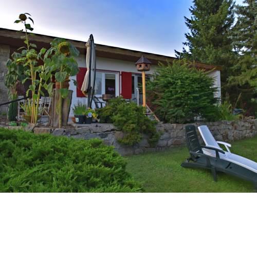 Cozy Holiday Home in Guntersberge with Garden