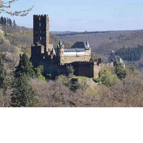Am Burggraben auf der Sauerburg
