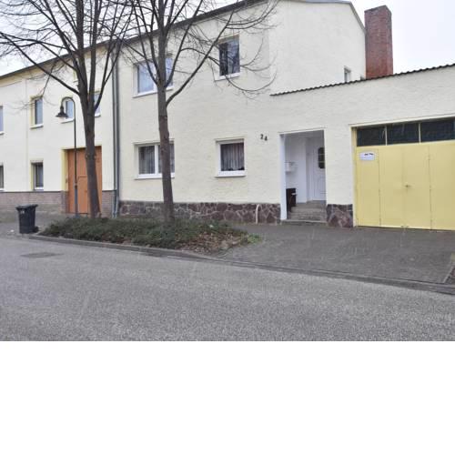Spacious Apartment in Schwaan with Garden