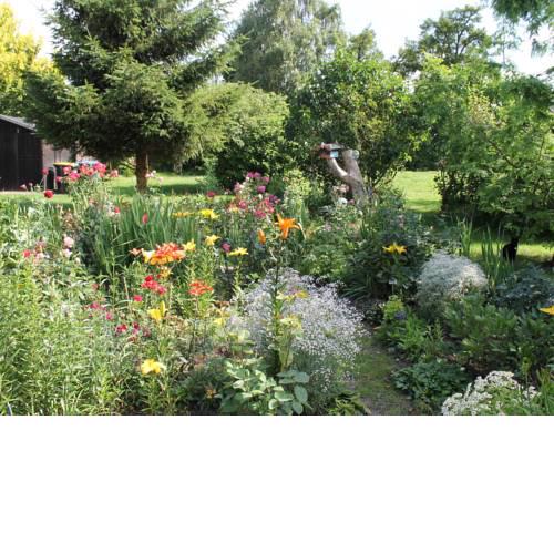 Cozy Apartment in Walkendorf with Garden