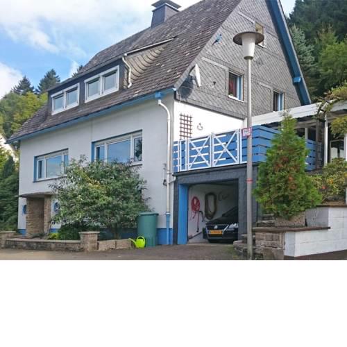 Spacious Apartment in Rattlar near Forest
