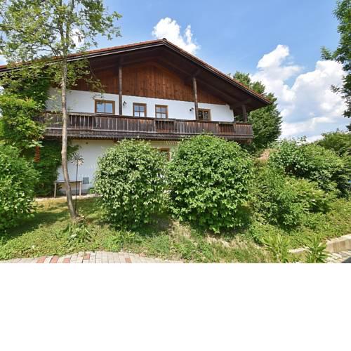 Spacious Cottage in Rinchnach Bavaria near Forest