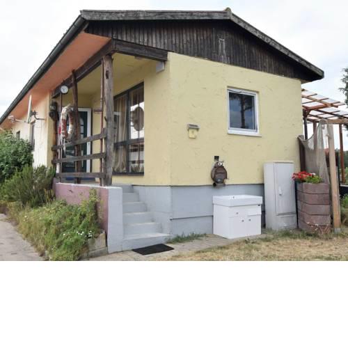 Cozy Bungalow in Nakenstorf with Garden