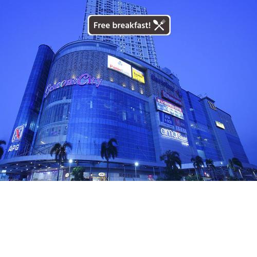 Amaris Hotel Season City