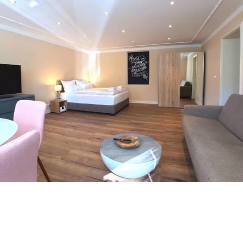 Amaroo - Apartments Potsdam “Alexandrowka”