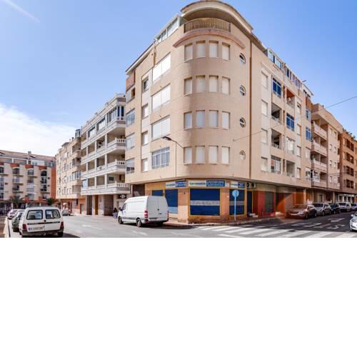 Amazing 1 bedroom apartment in Torrevieja, beach del Cura