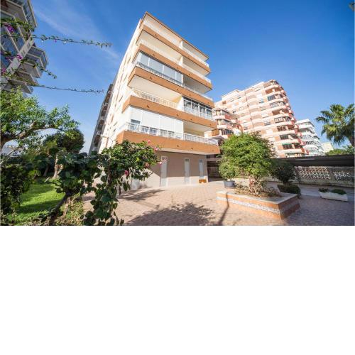 Amazing apartment in Benicàssim with 3 Bedrooms