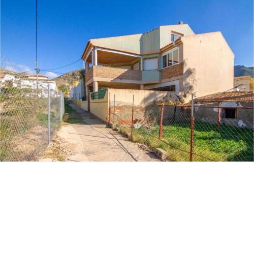 Amazing apartment in Cartagena with WiFi and 1 Bedrooms