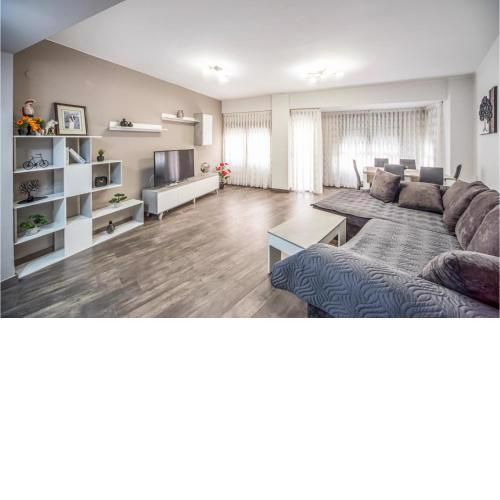 Amazing apartment in Castellón de la Plana with WiFi and 3 Bedrooms #222