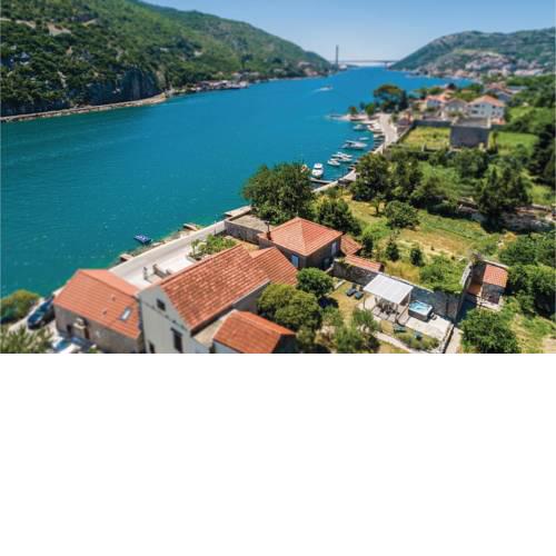 Amazing apartment in Donje Obuljeno w/ WiFi and 2 Bedrooms
