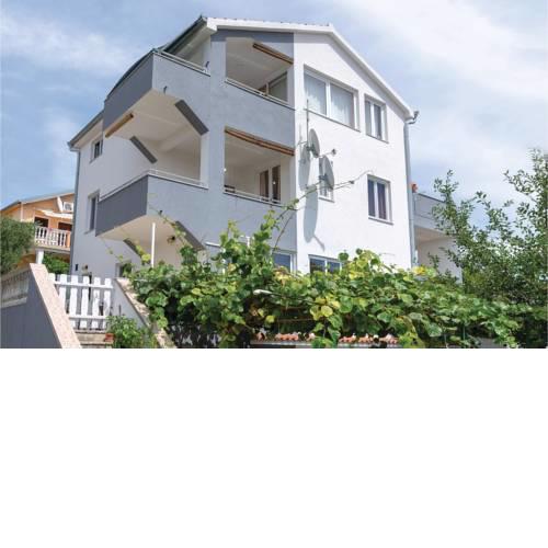 Amazing apartment in Krusevo w/ WiFi and 3 Bedrooms