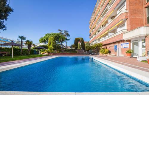 Amazing apartment in Lloret de Mar w/ Outdoor swimming pool, Outdoor swimming pool and 1 Bedrooms