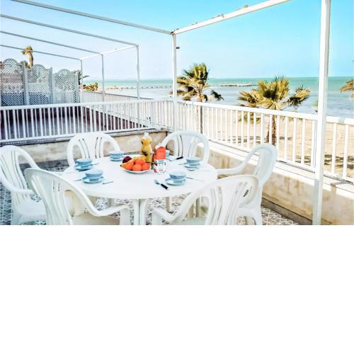 Amazing apartment in Los Urrutias with WiFi and 3 Bedrooms