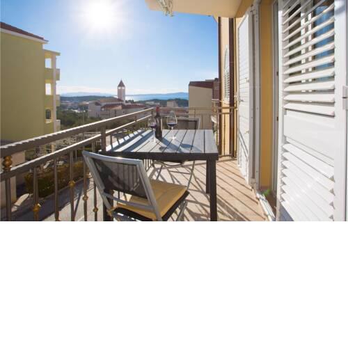 Amazing apartment in Makarska with WiFi