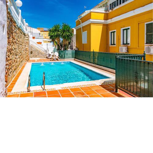Amazing apartment in Montemar La Carihuela with Indoor swimming pool, WiFi and 3 Bedrooms
