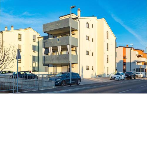 Amazing apartment in Pula with WiFi and 2 Bedrooms