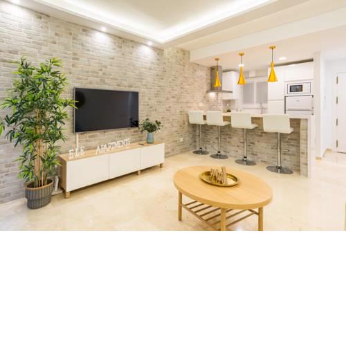 Amazing apartment in the old town with pool