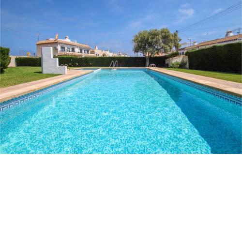Amazing apartment in Torrevieja w/ Outdoor swimming pool, WiFi and Outdoor swimming pool
