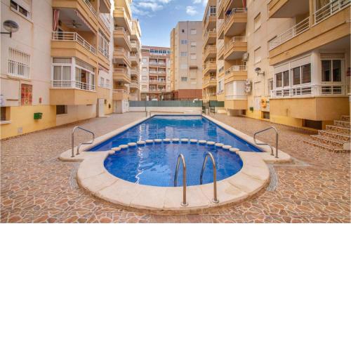 Amazing apartment in Torrevieja with WiFi, Outdoor swimming pool and 2 Bedrooms