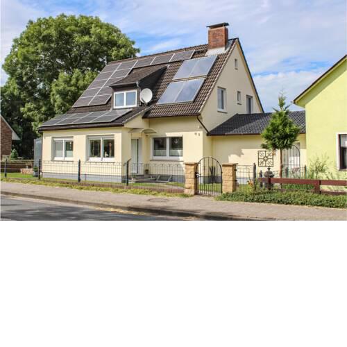 Amazing apartment in Wurster Nordseeküste with WiFi and 2 Bedrooms