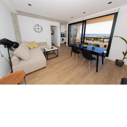AMAZING APARTMENT WITH STUNNING VIEWS