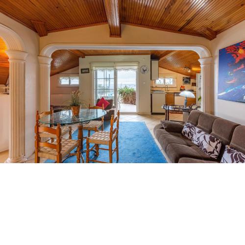 Amazing Flat with Sea View in Bakirkoy