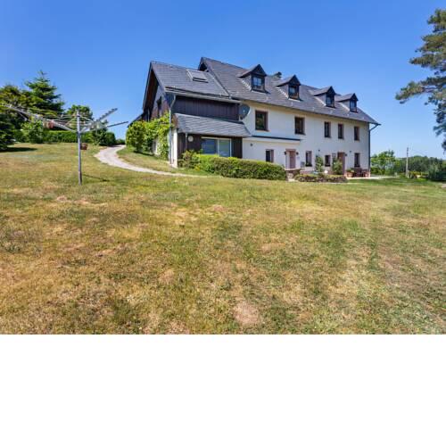 Amazing Holiday Home in Plütscheid with Garden