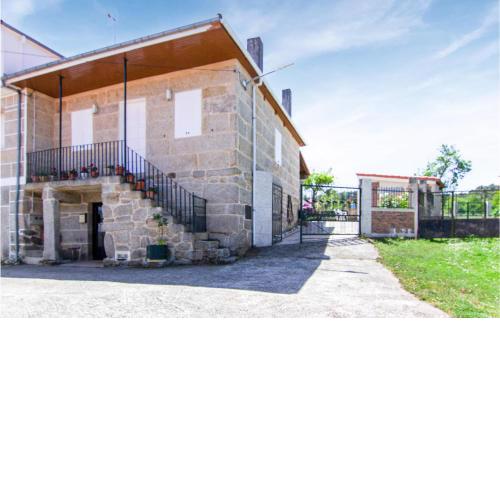 Amazing home in A Peroxa with 3 Bedrooms