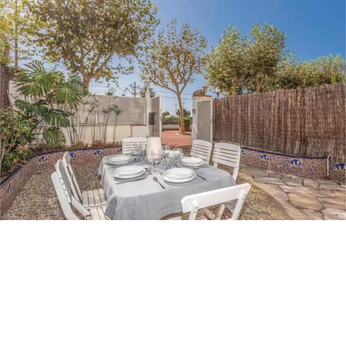 Amazing home in Arenys de Mar w/ WiFi and 3 Bedrooms