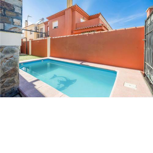 Amazing home in Cadiz with Outdoor swimming pool and 3 Bedrooms