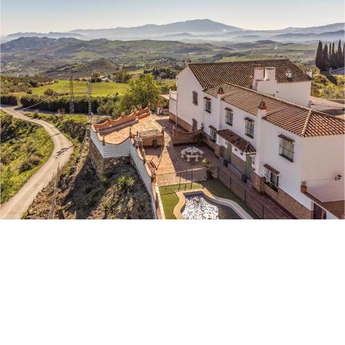 Amazing home in Casarabonela with WiFi and 3 Bedrooms