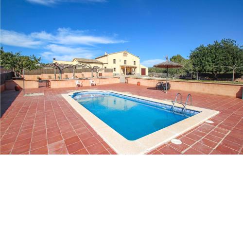 Amazing home in Castellví de la Marca with Outdoor swimming pool, WiFi and 5 Bedrooms