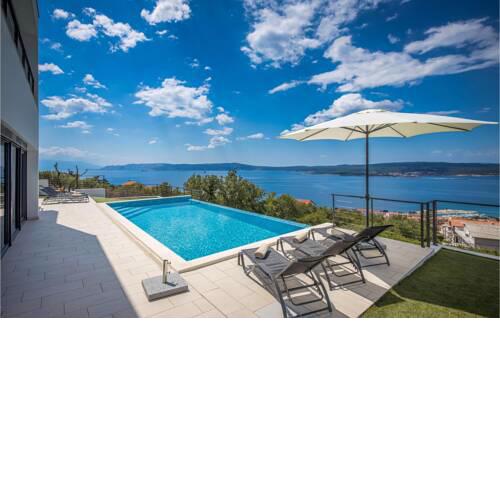 Amazing home in Crikvenica w/ Outdoor swimming pool and 4 Bedrooms