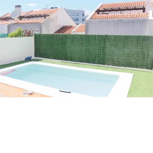 Amazing home in Fuengirola w/ WiFi, 5 Bedrooms and Outdoor swimming pool