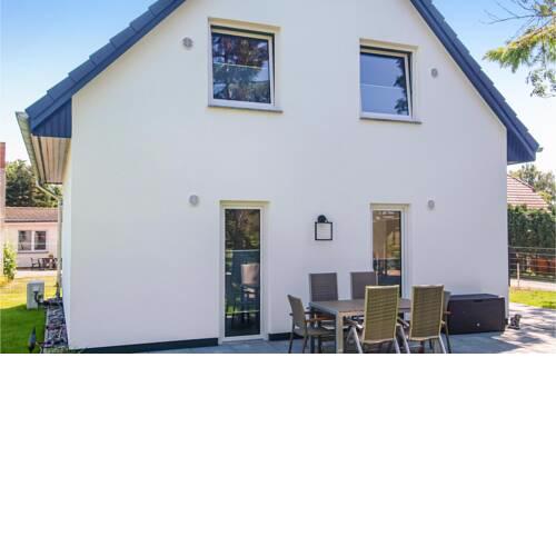 Amazing home in Garz w/ 3 Bedrooms