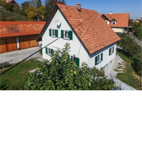 Amazing home in Ilz with 4 Bedrooms
