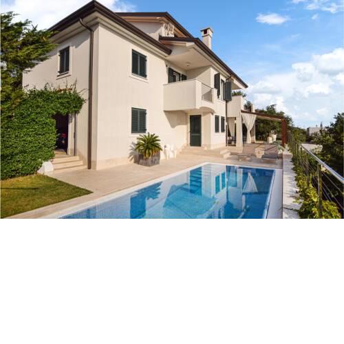 Amazing home in Kostrena Sveta Lucija with Outdoor swimming pool and 5 Bedrooms