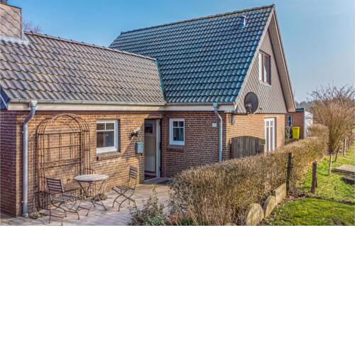 Amazing home in Langenhorn with 2 Bedrooms